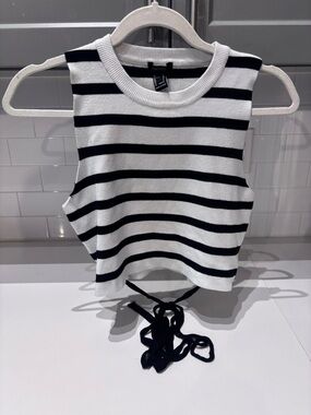 Forever 21 Black & White Striped Sleeveless Tie-Back Tank